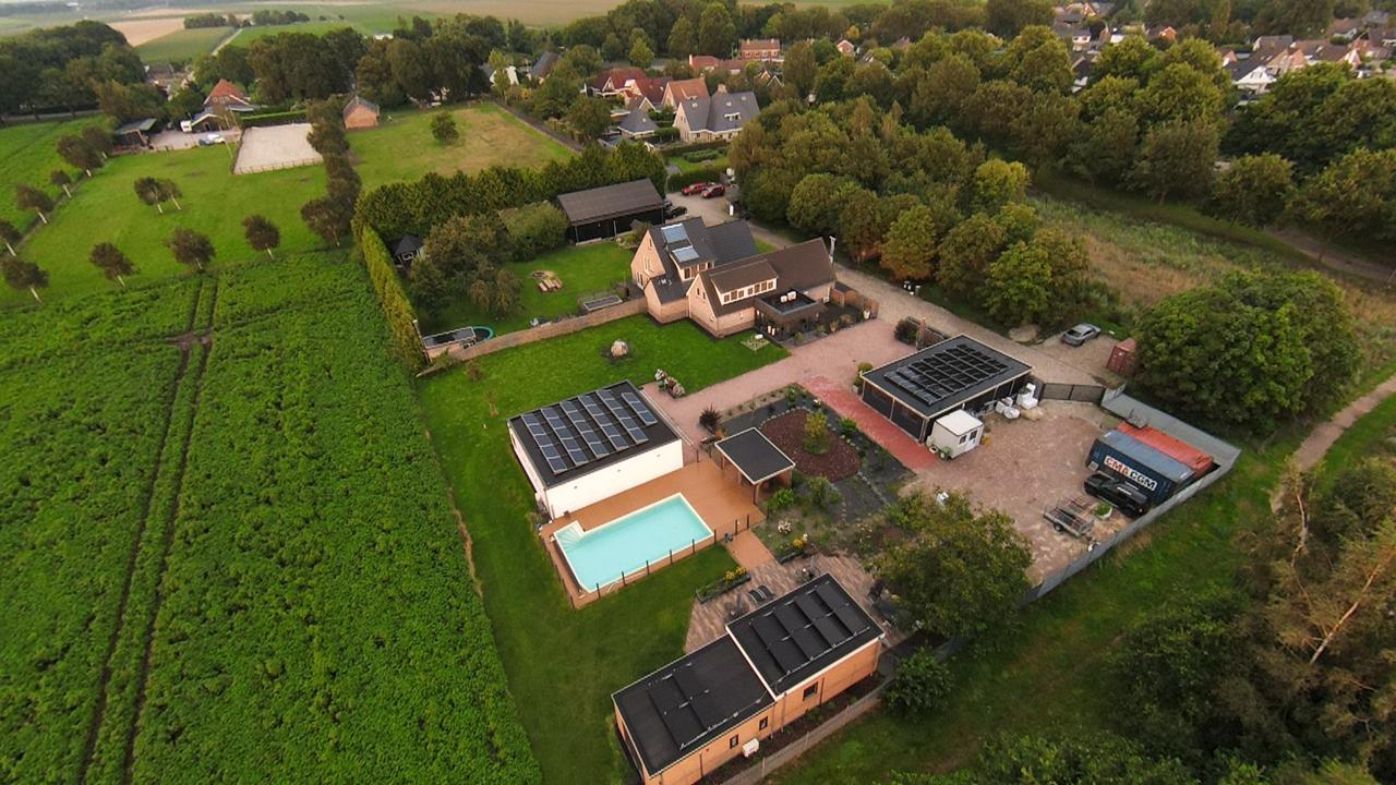 Photo 4 of Ericasestraat 77-A