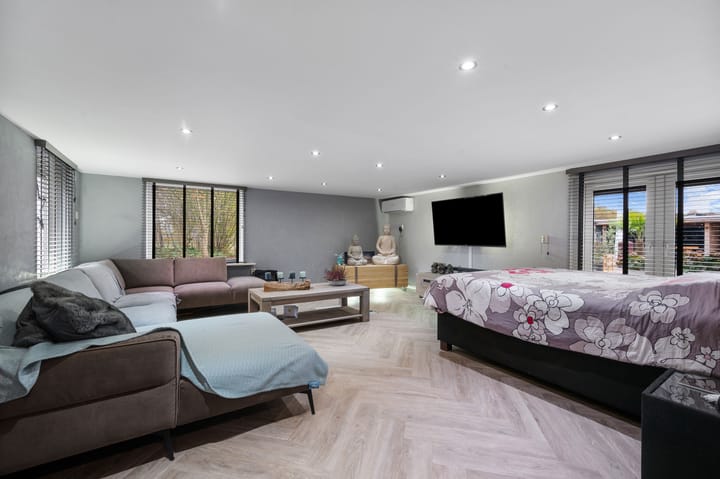 Photo 6 of Ericasestraat 77-A