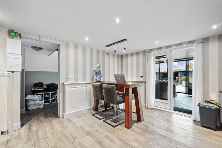 Photo 12 of Ericasestraat 77-A