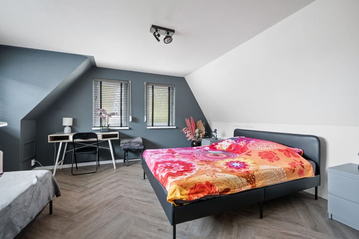 Photo 22 of Ericasestraat 77-A