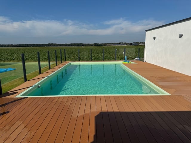 Photo 41 of Ericasestraat 77-A