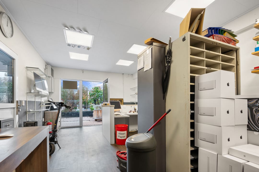 Photo 46 of Ericasestraat 77-A