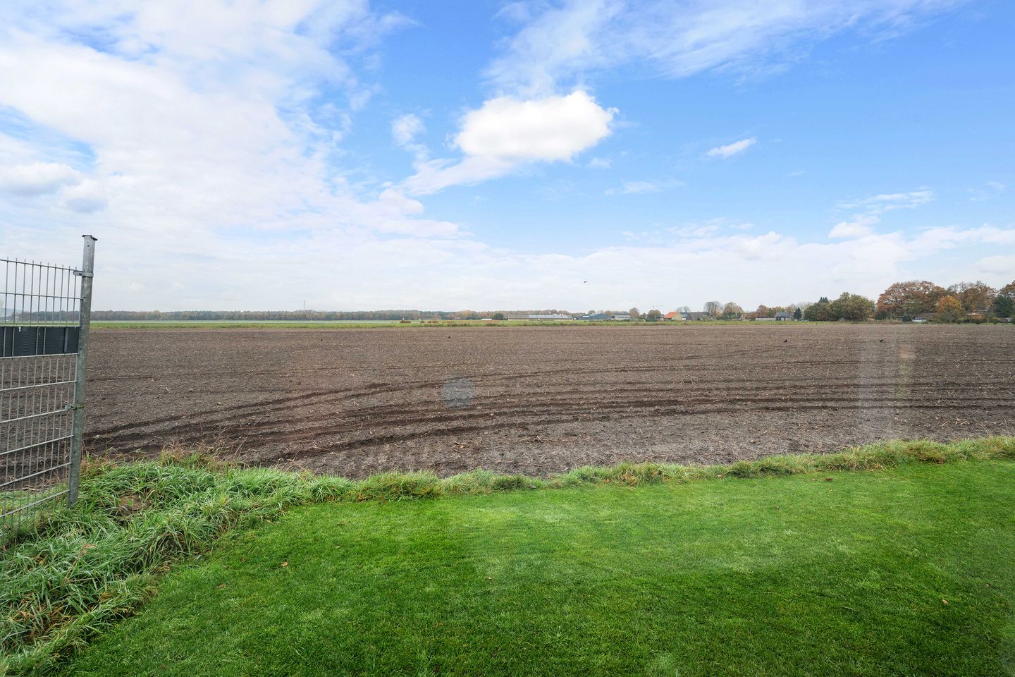 Photo 55 of Ericasestraat 77-A