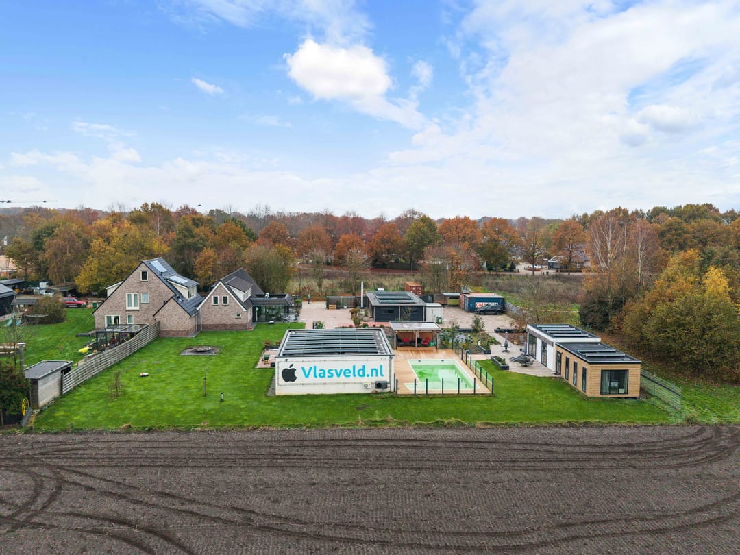 Photo 56 of Ericasestraat 77-A