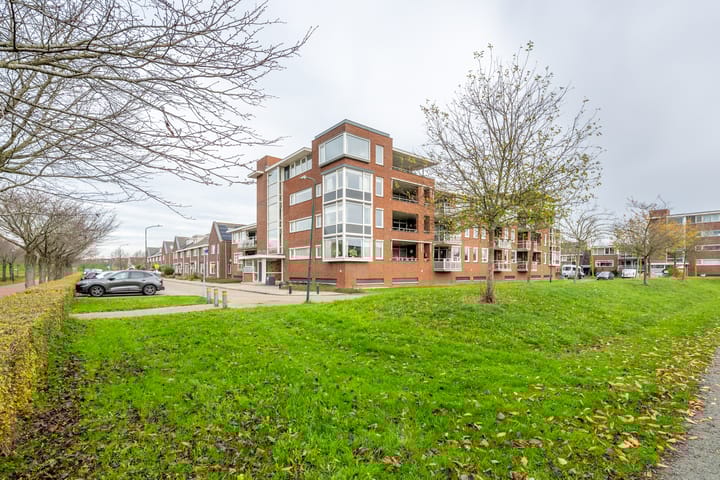 Photo 4 of Kristalwater 98