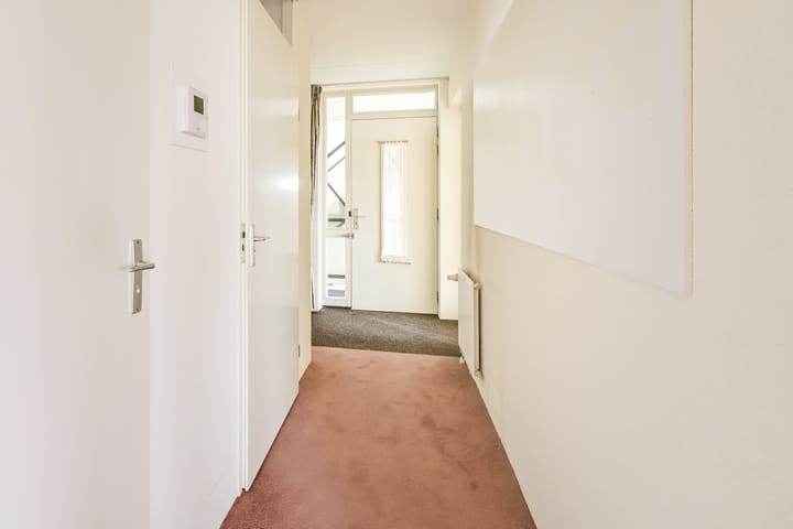 Photo 8 of Kristalwater 98