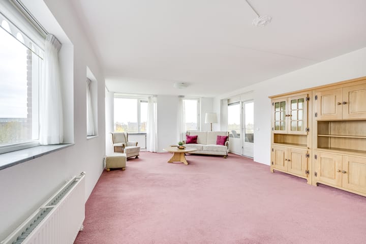 Photo 10 of Kristalwater 98