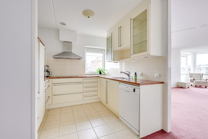 Photo 13 of Kristalwater 98