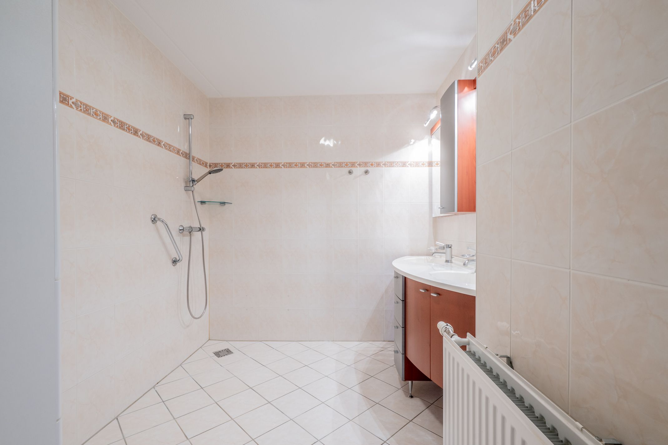 Foto 27 van Kristalwater 98