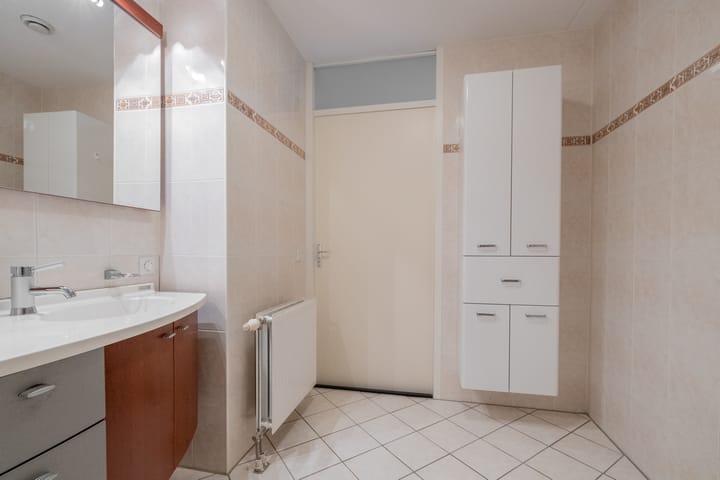 Photo 29 of Kristalwater 98