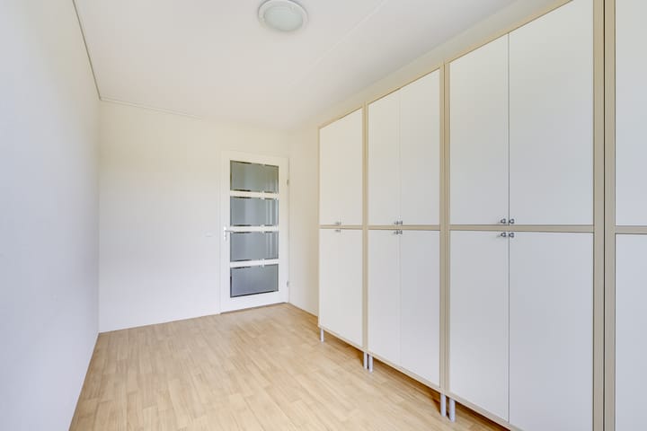 Photo 32 of Kristalwater 98