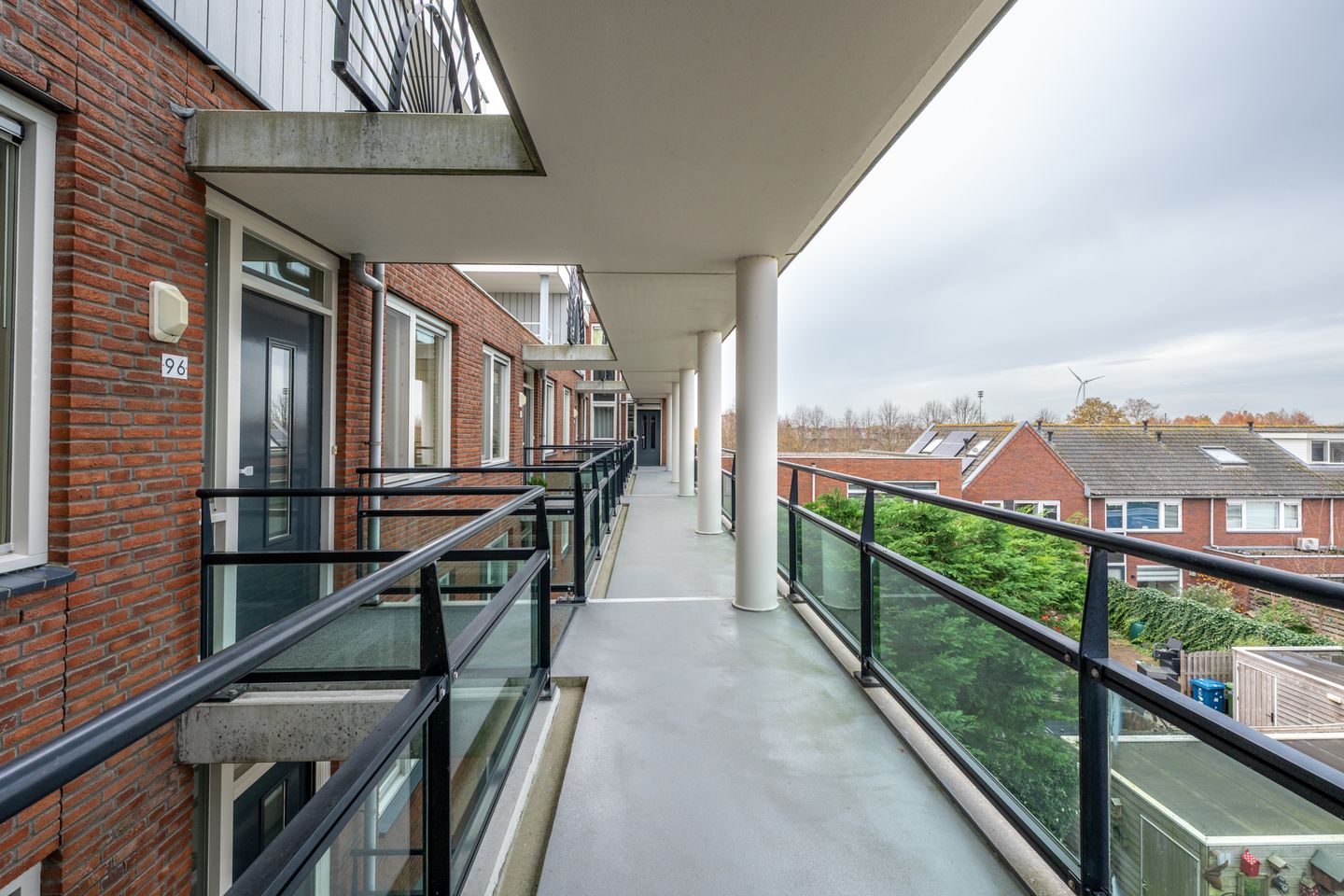 Foto 35 van Kristalwater 98