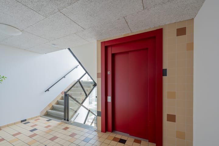 Photo 36 of Kristalwater 98