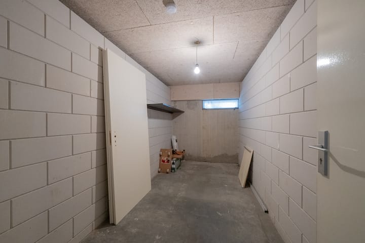 Photo 38 of Kristalwater 98