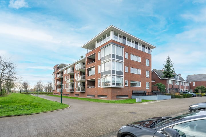 Photo 48 of Kristalwater 98