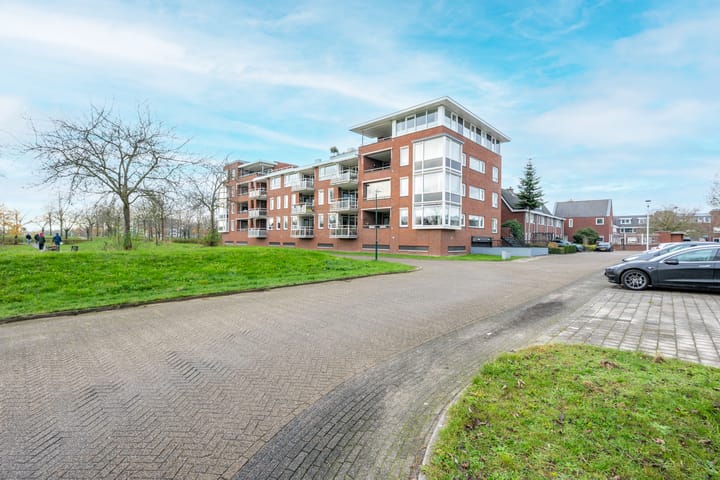 Photo 47 of Kristalwater 98