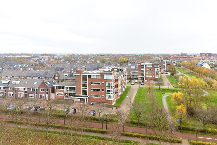 Photo 51 of Kristalwater 98