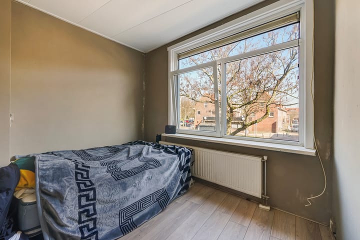 Photo 14 of Van Zeggelenlaan 5