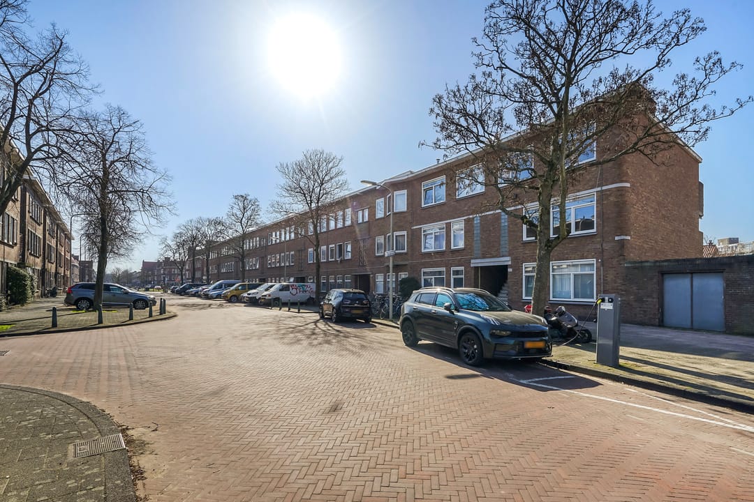 Photo 26 of Van Zeggelenlaan 5