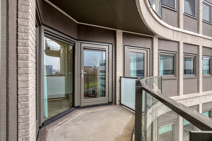 Foto 18 van Burgemeester Elsenlaan 323-F306