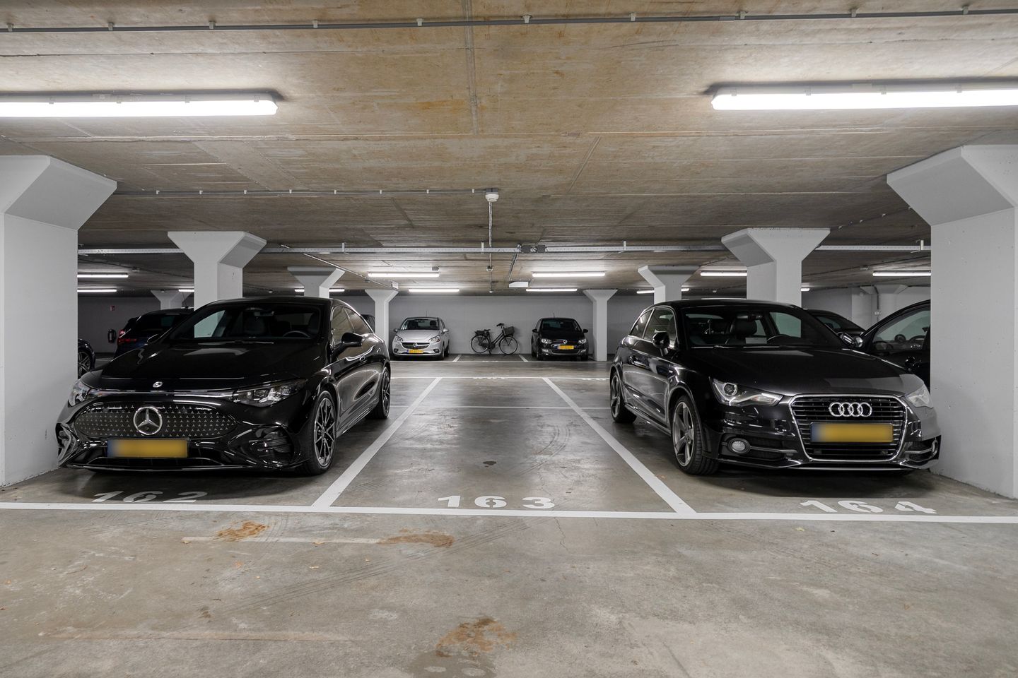 Foto 20 van Burgemeester Elsenlaan 323-F306