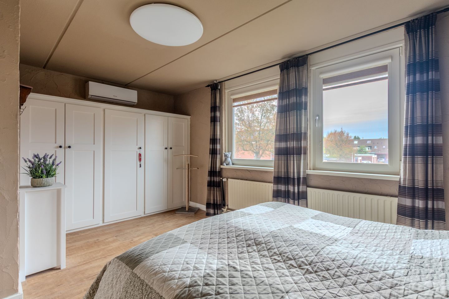 Foto 29 van de Tulp 44