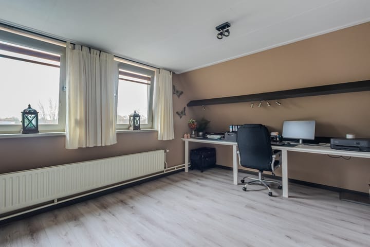 Photo 37 of de Tulp 44