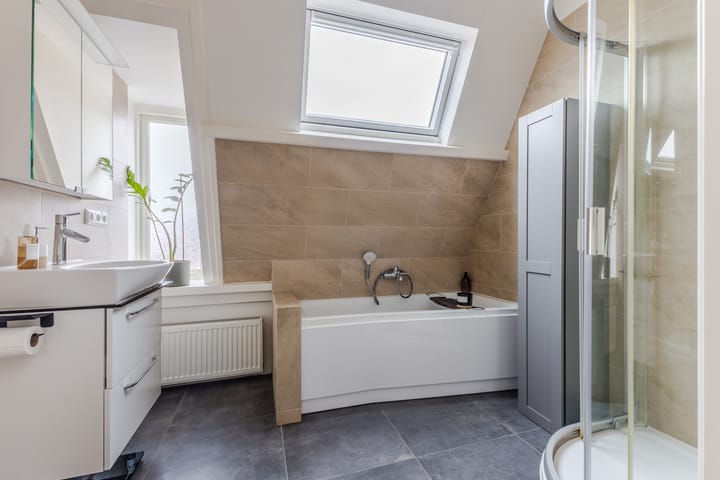 Photo 30 of Pieter Kiesstraat 11-RD