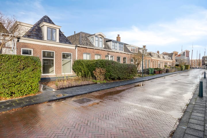 Photo 4 of Caspar di Roblesstraat 18