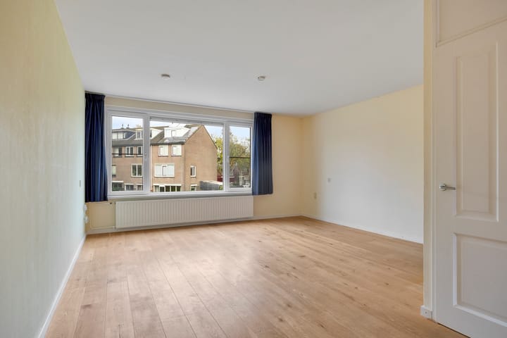 Photo 10 of Zwaan 77