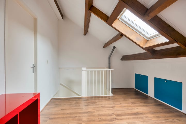 Photo 33 of Zwaan 77