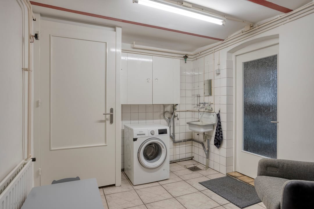 Photo 16 of Meesweg 8