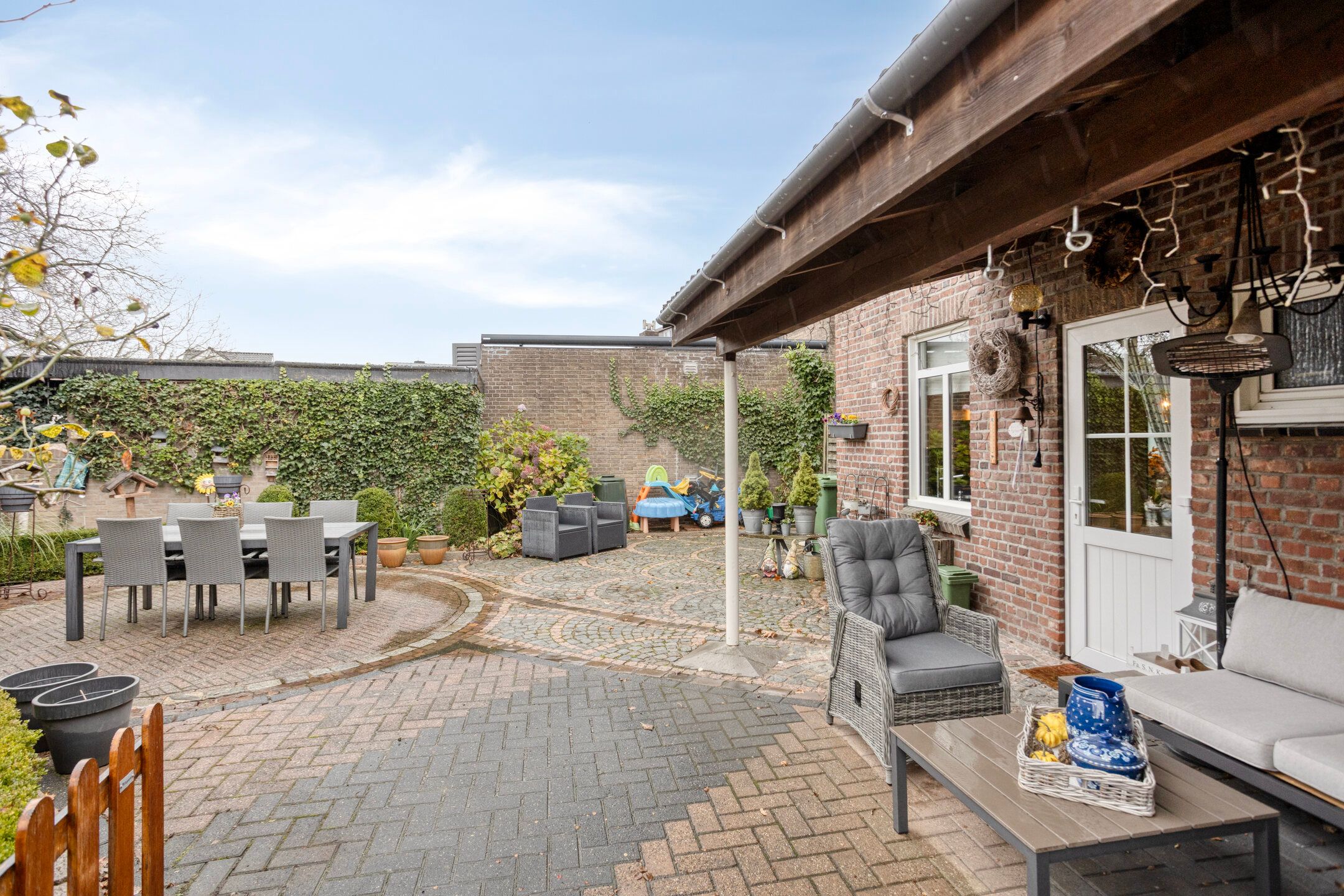 Photo 30 of Meesweg 8