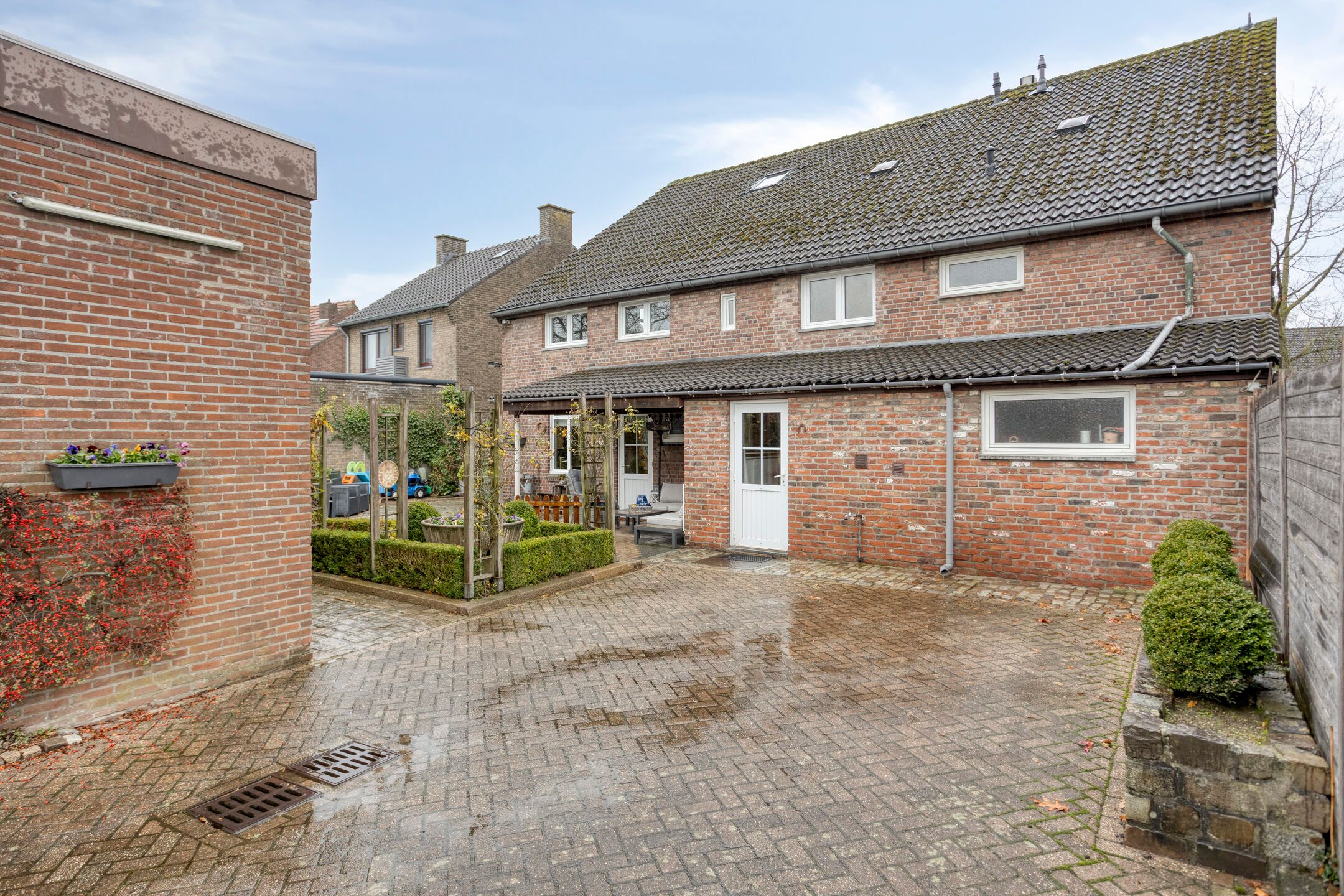 Photo 36 of Meesweg 8