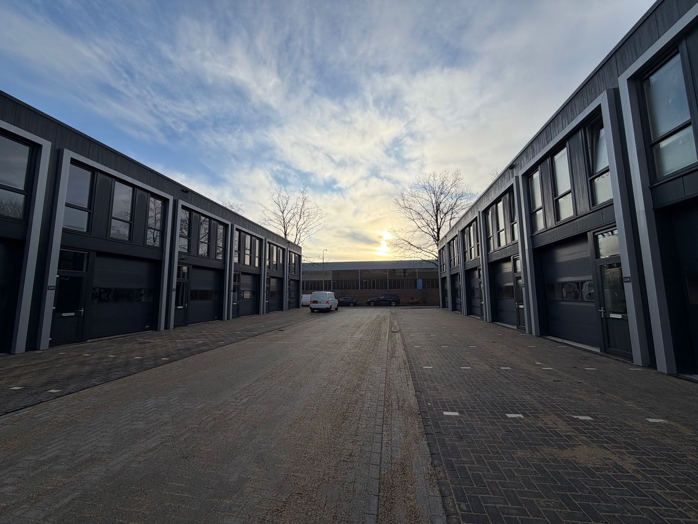 Bekijk foto 2 van Jellinghausstraat 2-28