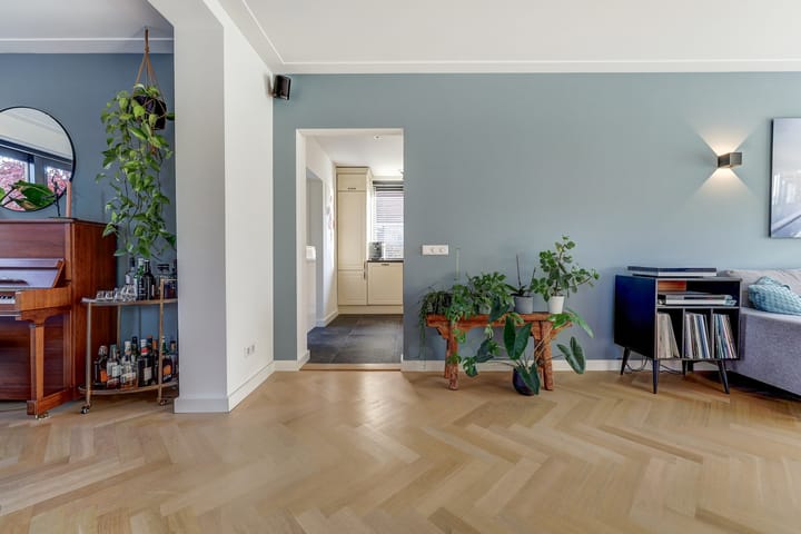 Photo 17 of Deken van Baarstraat 45