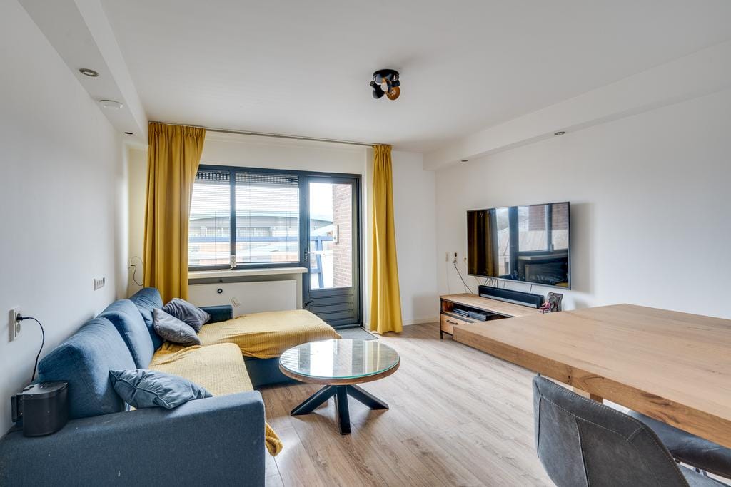 Foto 8 van Velmolenweg 67