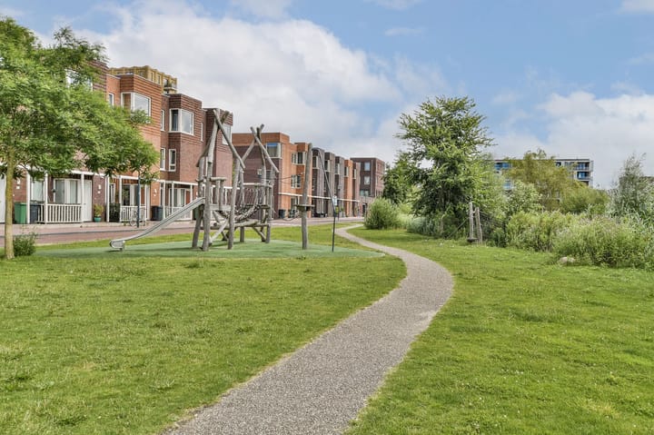 Photo 60 of Lange Vijfmatlaan 40