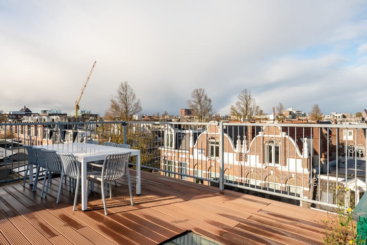 Photo 3 of Derde Helmersstraat 23-3