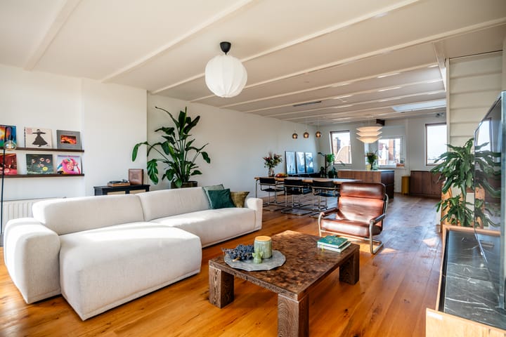 Photo 4 of Derde Helmersstraat 23-3