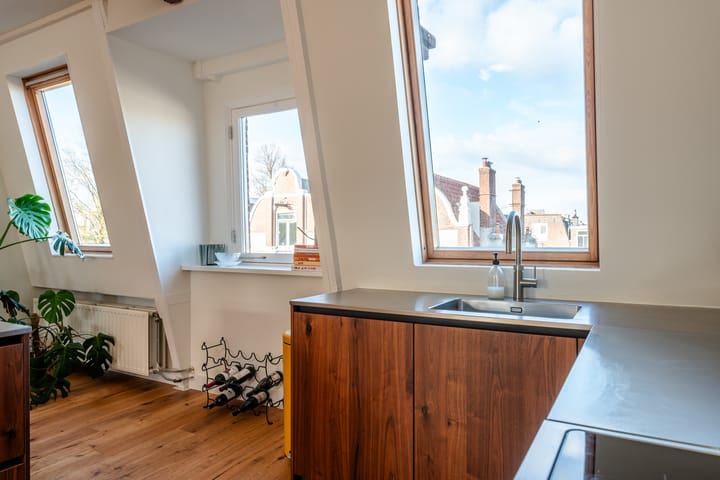 Photo 14 of Derde Helmersstraat 23-3