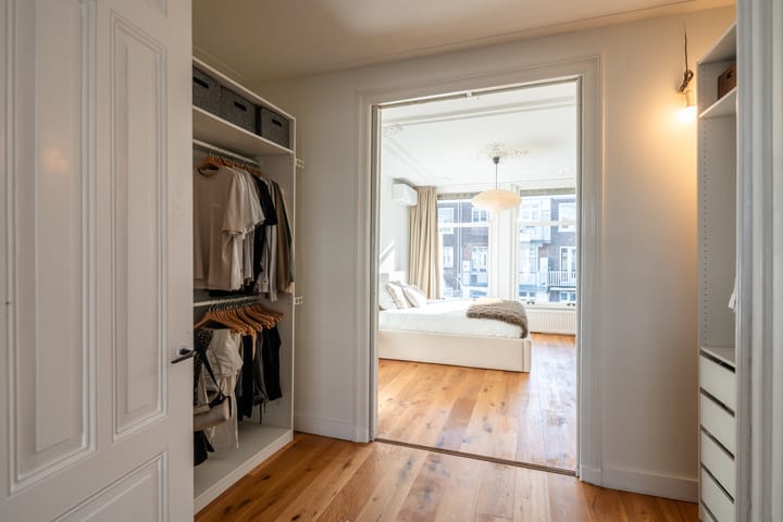 Photo 29 of Derde Helmersstraat 23-3