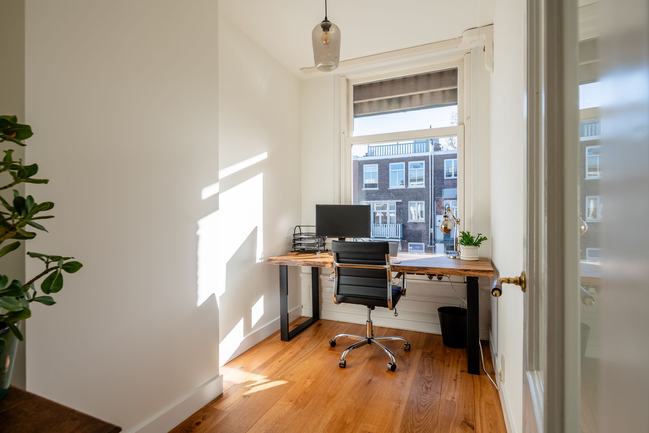 Foto 36 van Derde Helmersstraat 23-3