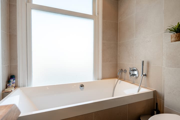 Photo 41 of Derde Helmersstraat 23-3