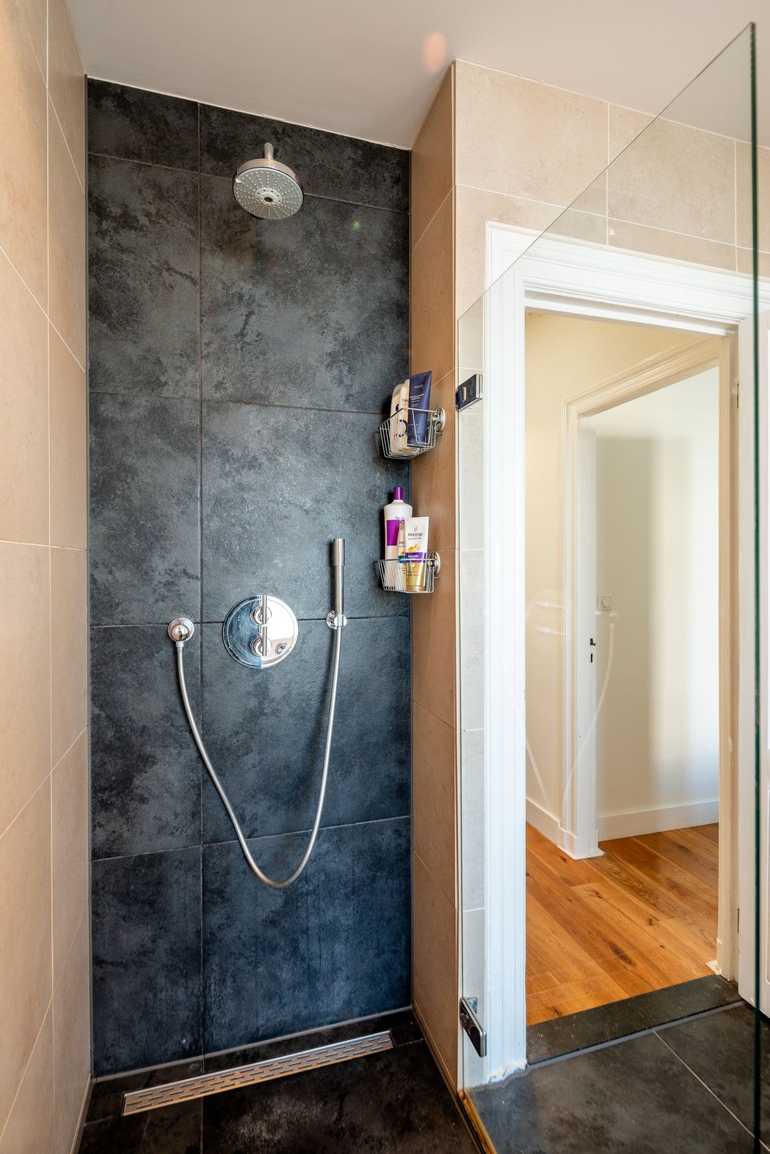 Foto 43 van Derde Helmersstraat 23-3