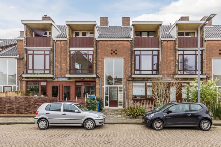 Photo 1 of 2e Vijverstraat 1-B