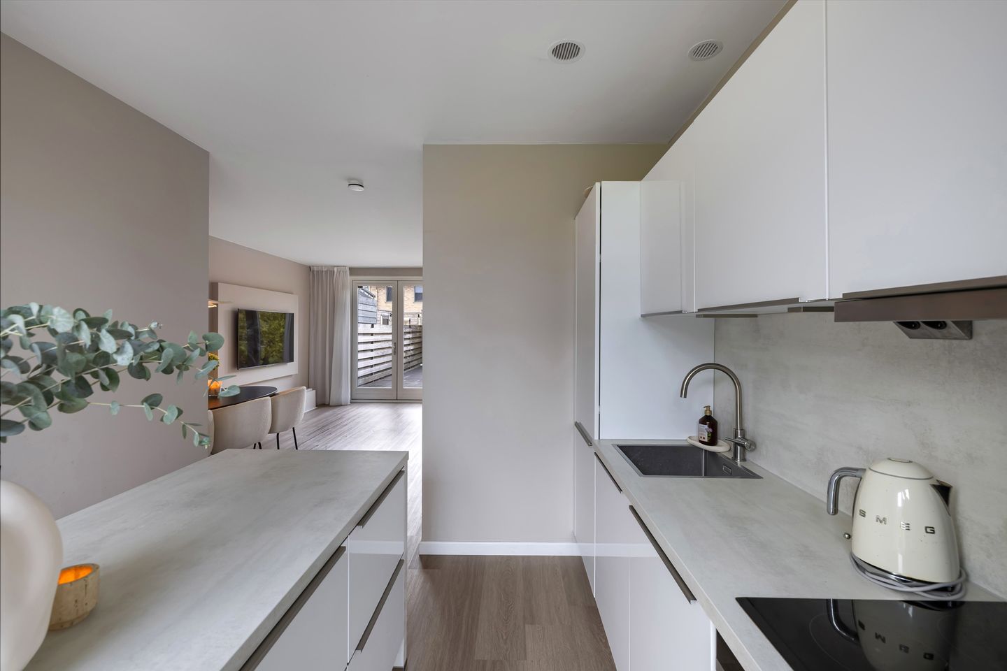 Foto 10 van Dotterbloemhof 14