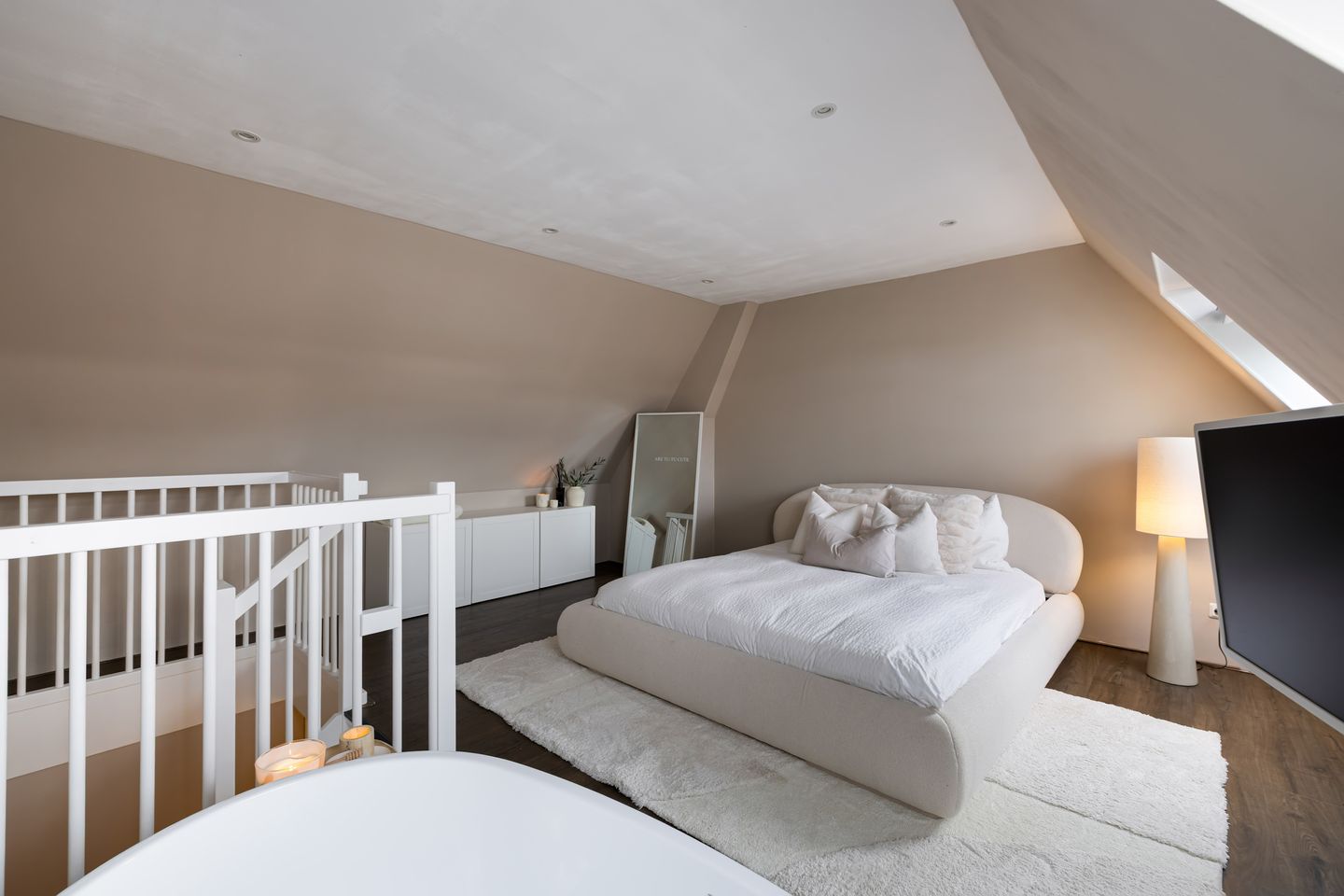 Foto 34 van Dotterbloemhof 14