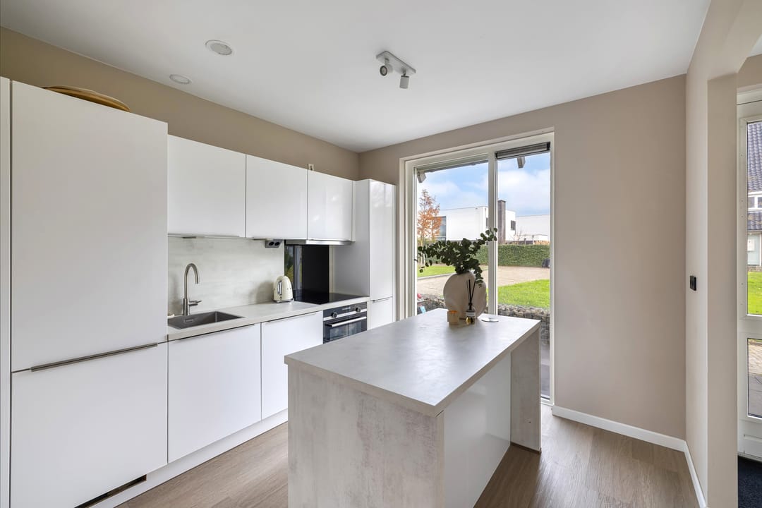 Foto 8 van Dotterbloemhof 14