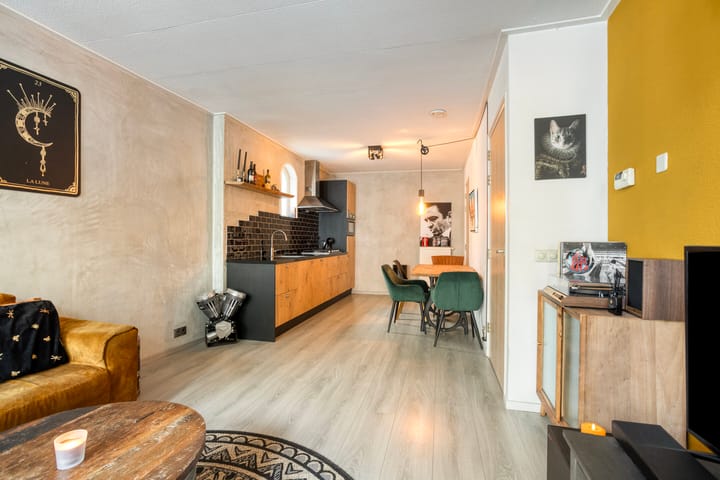 Photo 8 of Poststraat 28